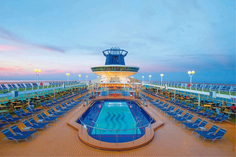 Piscina do Soberano da Pullmantur